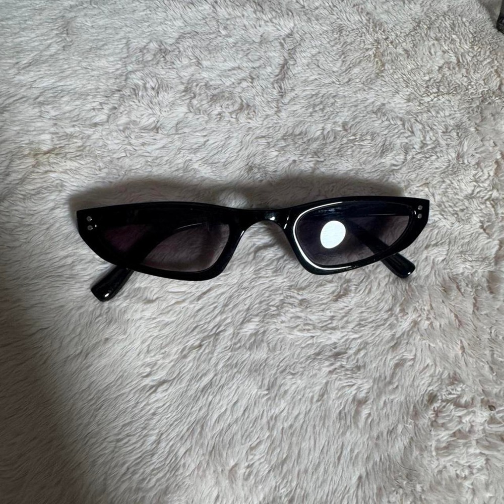 Black cat eye sunglasses with silver accents